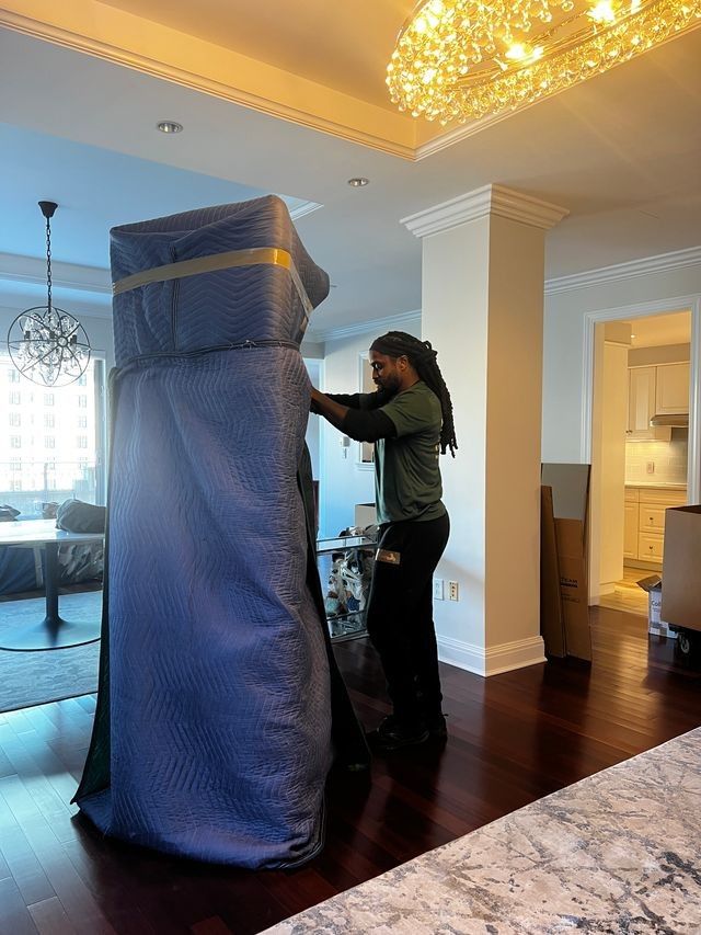 The Room-by-Room Packing Order That Professional Movers Swear By